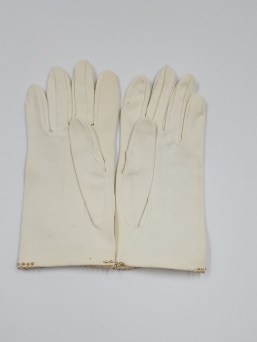 Cream Women's Leather Spun Dress Gloves with Gold Bead Trim